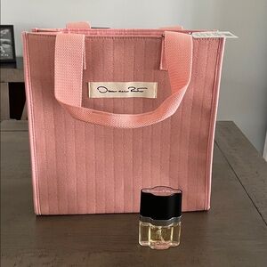 Oscar de la Renta Tote With Oscar Perfume Spray 1oz Size